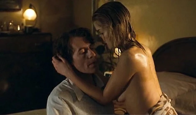 Rosamund Pike Nude Boobs In Fugitive Pieces ScandalPlanetCom