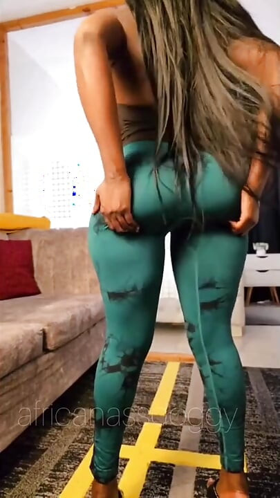 My Favorite Tights That Squeeze My Ass Cheeks