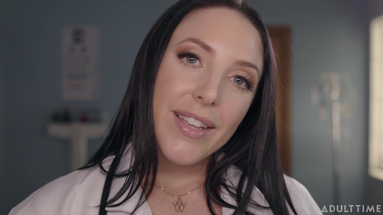 Asmrファンタジー博士。アンジェラ・ホワイトが全身身体検査