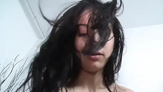 Alman iki kadın bir erkek üçlü grup seks herkesi ateşli bir orgazma ulaştırıyor