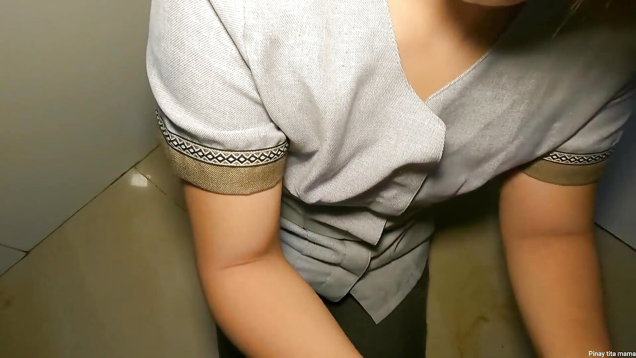 Η δασκάλα Pinay Ella είναι τόσο καυτή