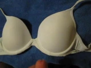 bra cum
