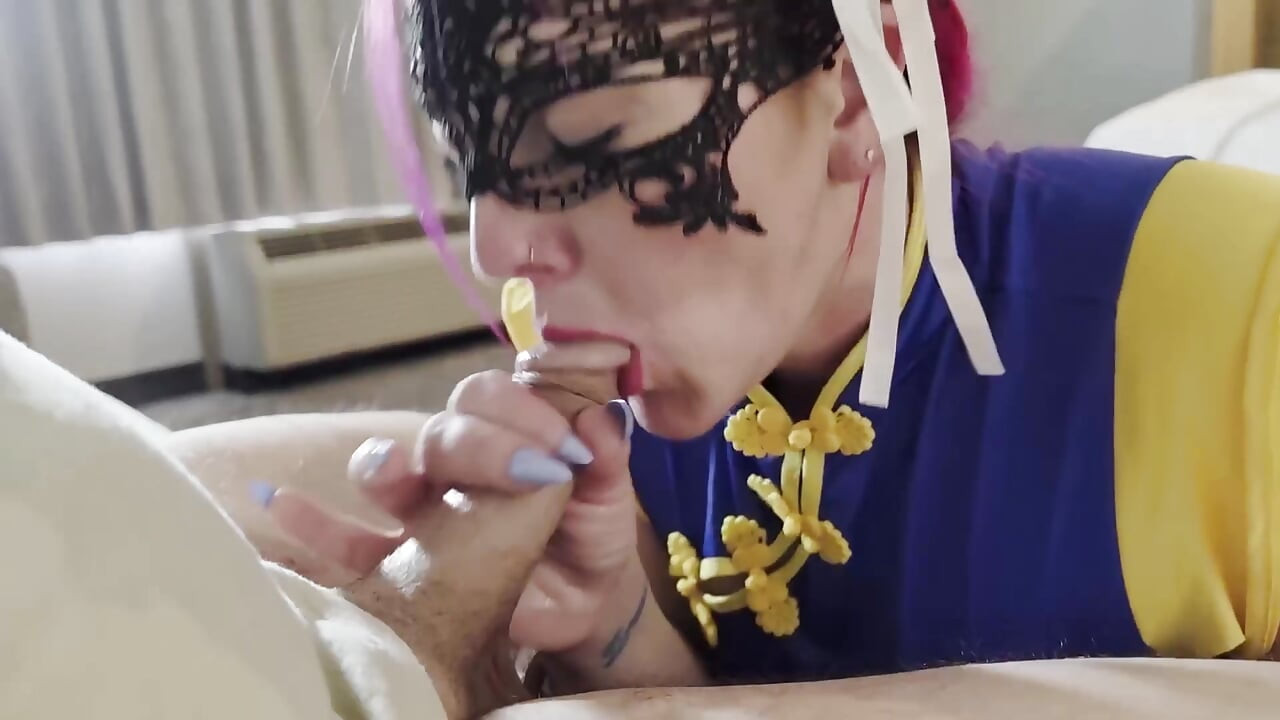 Quente esposa Cosplay, Tamil Li