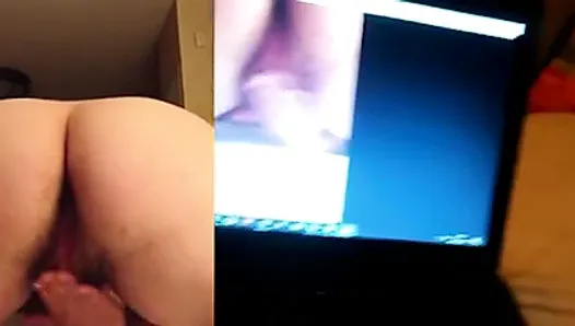Wife and friend masturbate on cam