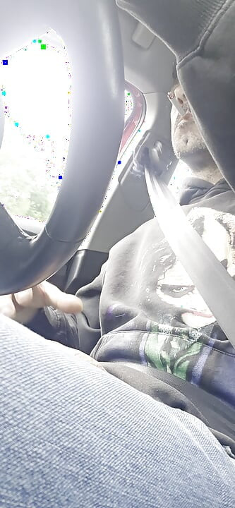 Straight guy gets horny and jerks off while driving, he almost got caught