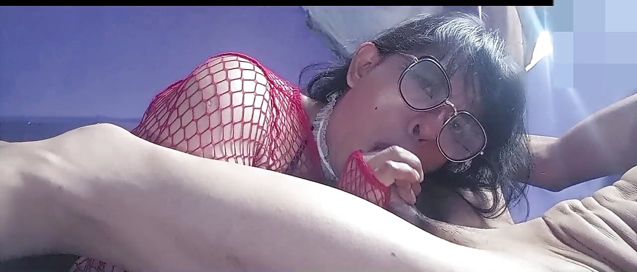 me encanta su esperma en mi boca y saborearlo