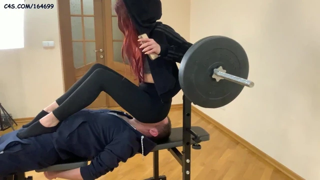 Fullweight Facesitting In Black Yoga Pants With Sofi