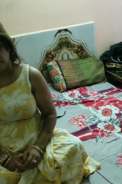 Indian Tourist Bhabhi One Time Sex Fantasy! Hot Sex