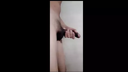 Hintli eşcinsel oğlan tek başına mastürbasyon yapıyor