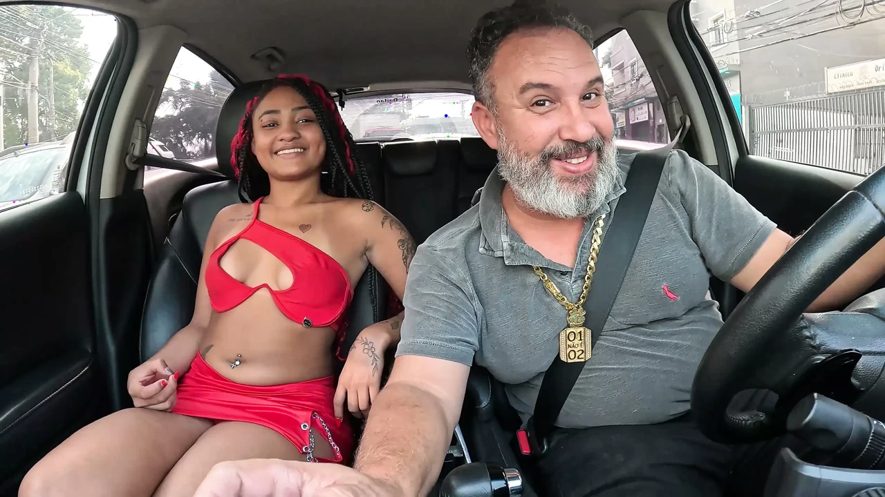 Mc Beka Hit the Streets of S&atilde;o Paulo, Showing off Her Massive Backside.