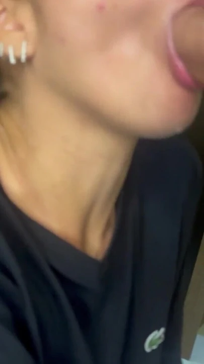 The queen of the blowjob, without a doubt the best blowjob of my life | Clip 2