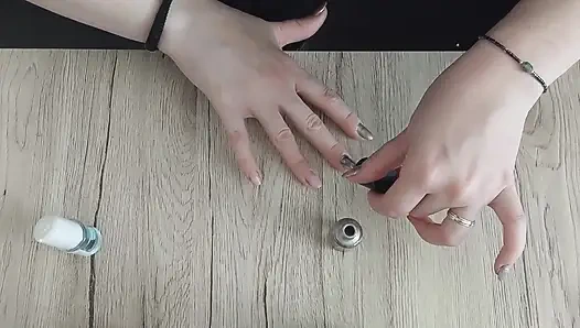 Nagelpflegezeit - Einfache Maniküre-routine