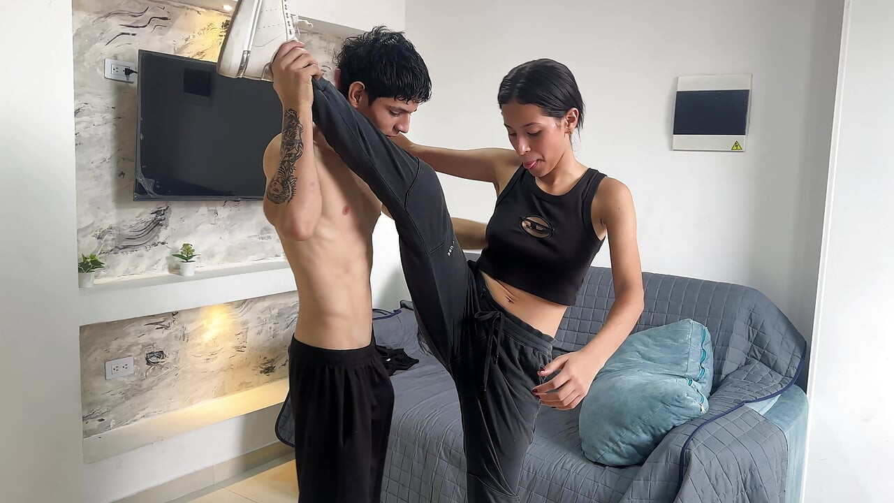 I take my muscular personal trainer home to penetrate my tight pussy and fill it with his rich cum ENDS IN Blowjobs-tamil