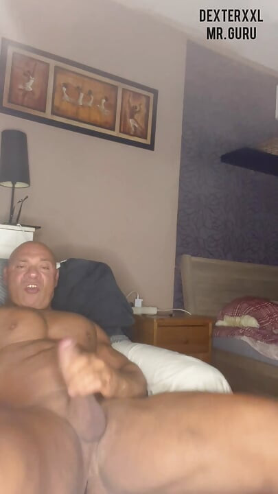 Mr guru bodybuilder papà amico hanjob sega video solo