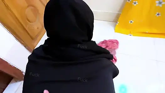 Arap üvey annenin sikiş hikayesi!