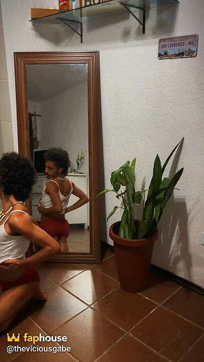 Showing off Naked in Front of My Friend