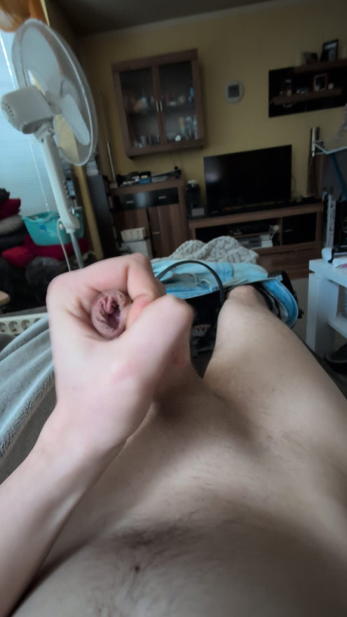 Jerking off at a buddy's house alone