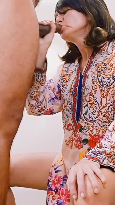 Moment émotionnel de « Elle donne une tentation sexy. »