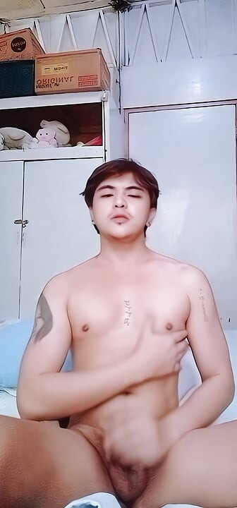 Hot Asia Tattoted Twink Wanking Show II (4 K Version)