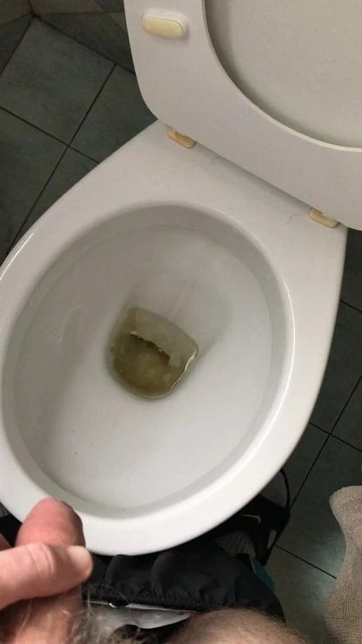 Sat piss