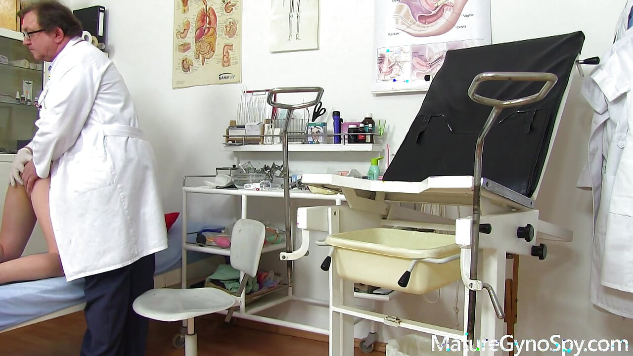 Mature gyno - Medical cam footage of young female gyno patient