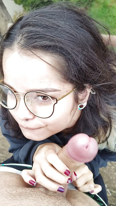 Amateur Outdoor Blowjob & Facial  Cute Nerd Brunette, Brown Eyes, Big Dick