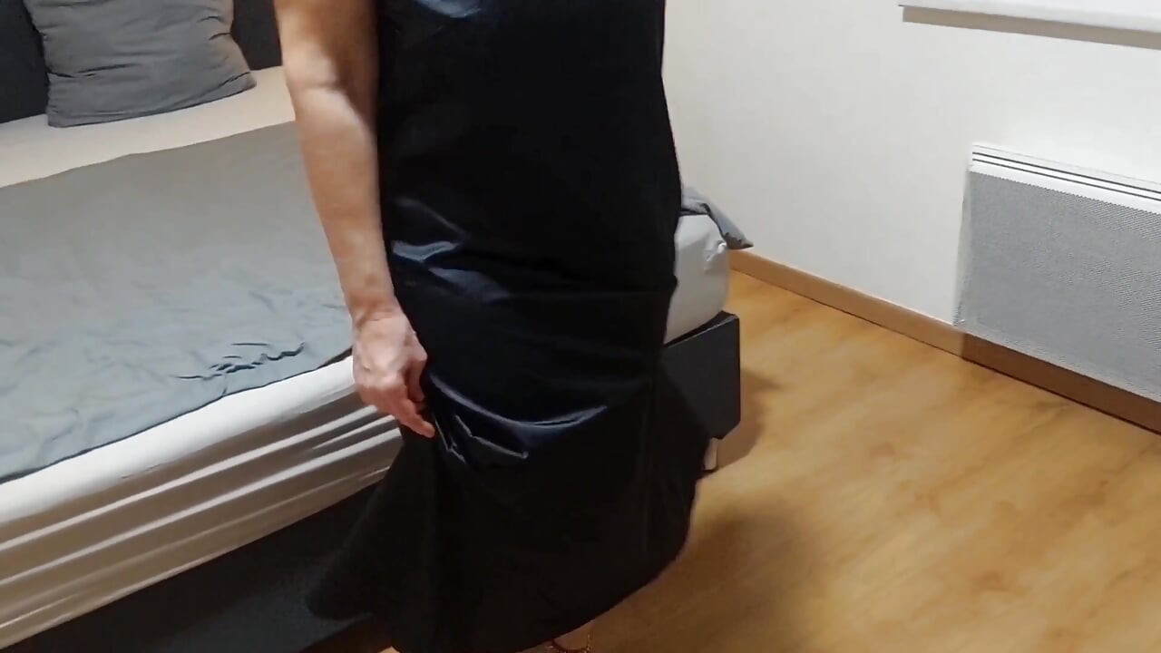 Beautiful Blonde Mature Wife Enjoys Sex in Heels