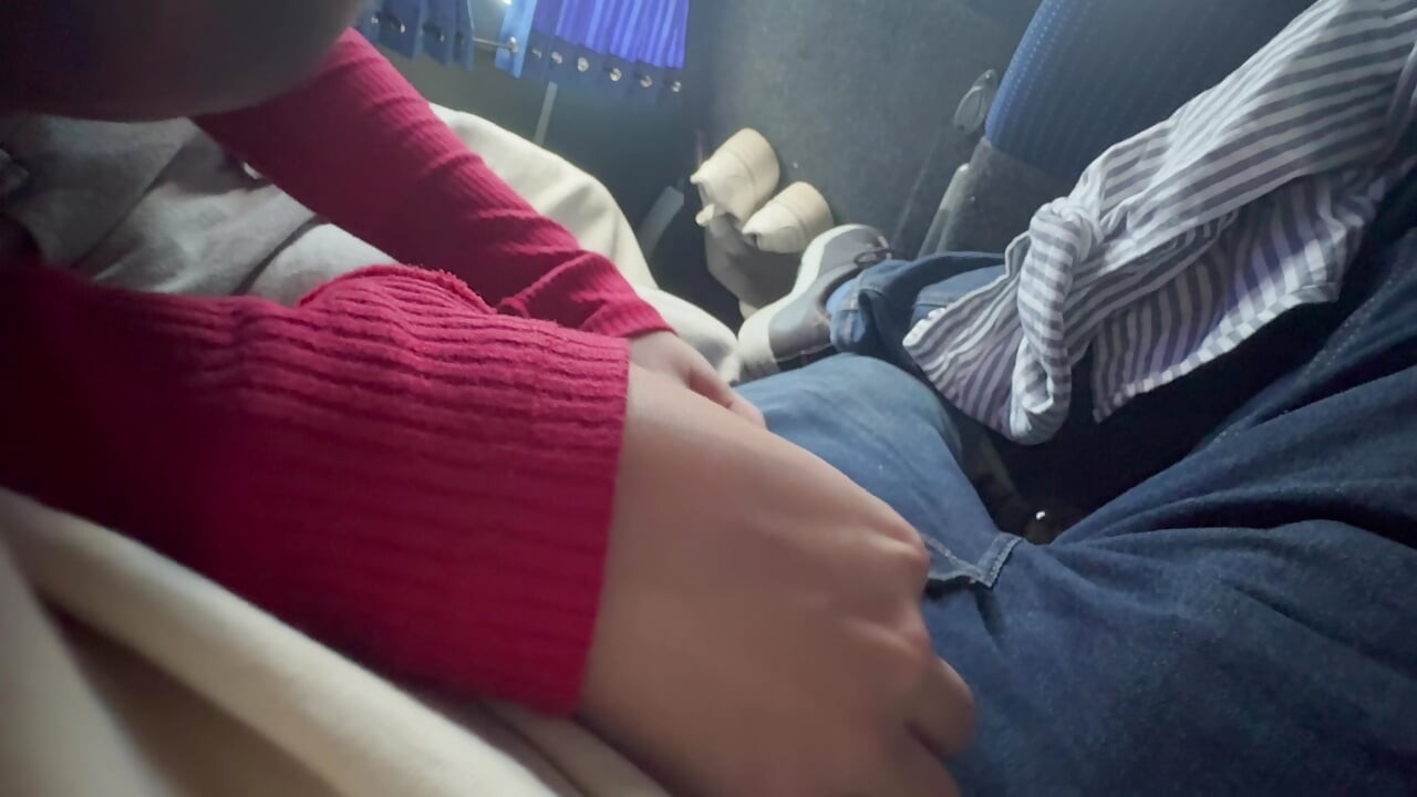 Road to MEDELLIN, jerkoff and fingering pussy with in public service bus