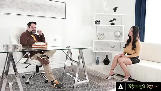 Annenin oğlu - büyük memeli bebeğin büyük göğüsleri sert meme sikişi boşalmasıyla porno senaryoya ilham kaynağı oluyor