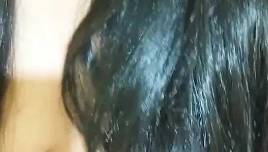 Она Сняла Свои Стринги, Чтобы Показать Ее Большую Киску