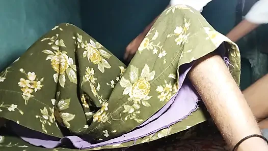 Memek sempit adik tiri dientot habis-habisan sama adik tirinya bagian 2