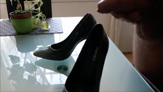 Cum in wifes black and grey stiletto high heel