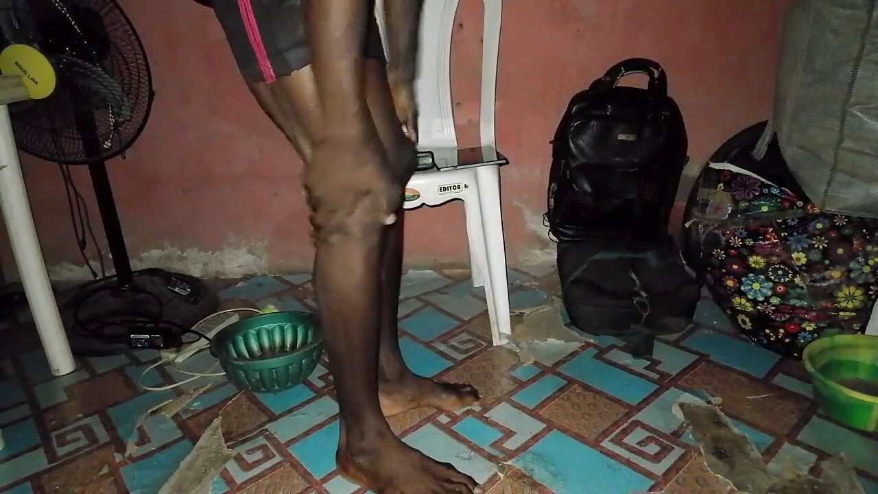 Fucking my bed after some pushups: just have to get some fun after I have indulged in mere exercise in cooling things off.