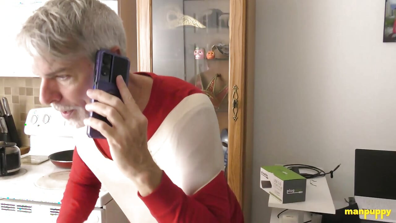 ManPuppy Richard Lennox Tests Wrong Color Underwear With Atomic Wedgies