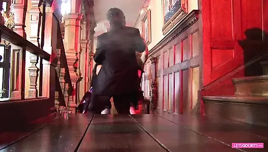 Azgın gelin ve vampir sürtüklerle grup seks