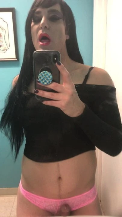 Amateur Crossdresser Chrissy dildo in ass cock out