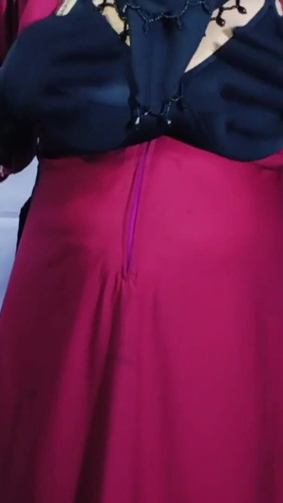 Indian Muslim Hijabi Beautiful Housewife porn - clear Hindi | Clip 1