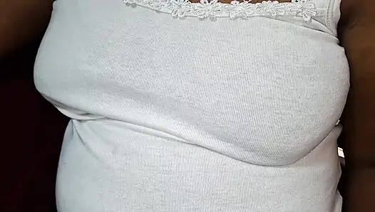 Video rekaman seks tante seksi musim panas yang super hot