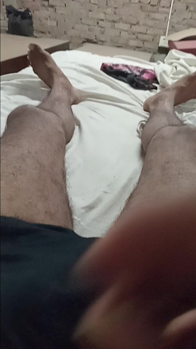 My cock looking for pussy