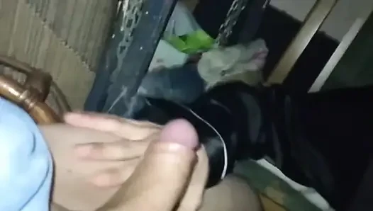 Mama fickt auf dem Balkon sehr heiß mit riesigem Penis, rauer Sex