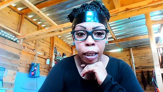 Rollenspiel, alien-Frau mit dickem Arsch landet auf der Erde ...