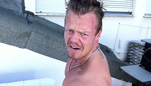 Seksi büyük götlü orta yaşlı seksi kadın sert amcık sikişine bayılıyor