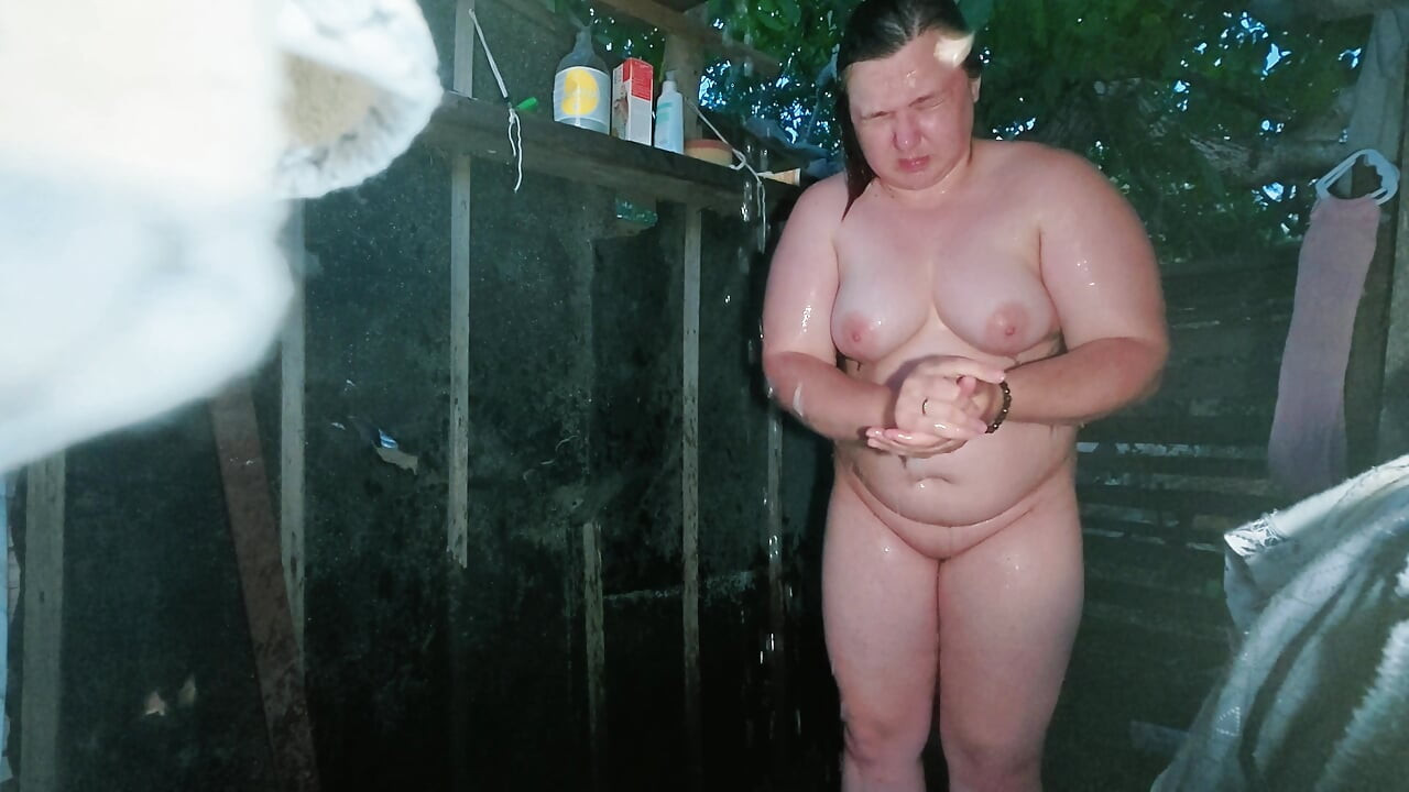 Daily column: Naked bodies in the shower