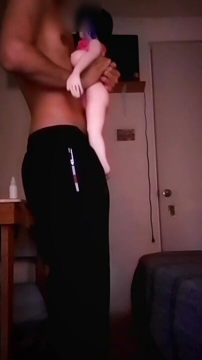 Recenzie a păpușii sexuale Duende