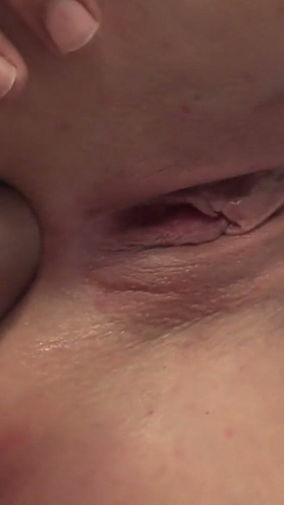 Exhibitionisten model wird ueberall von ihrem Dominus gefickt | Clip 1