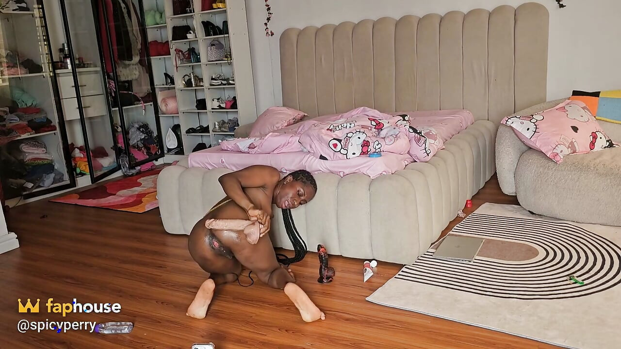 Sacanagem do meu cu e buceta para padrasto na cam