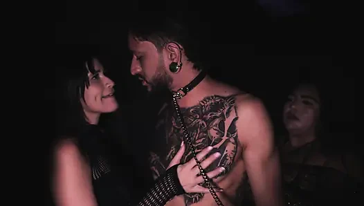 3 Mistresess Makes Me Submit for Them