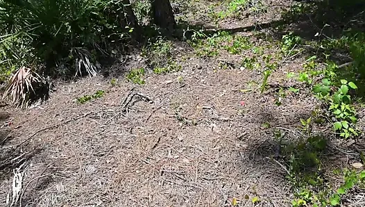 Bts Naturspaziergang und Masturbation auf dem Trail
