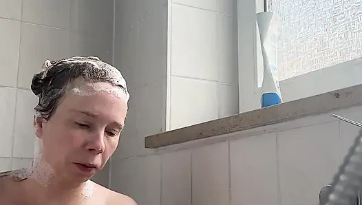 Длинные половые губы и твёрдые соски