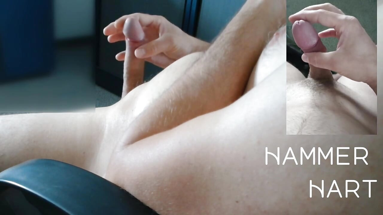 Wanking & Cumming - Θέα από πίσω